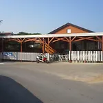 Zlatoperka *