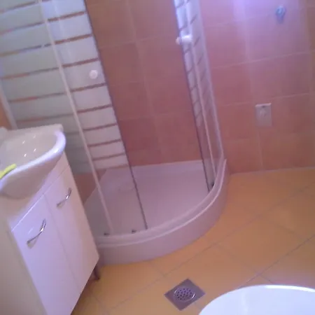 Zlatoperka 아파트